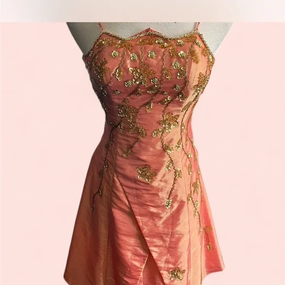 Elegant Pink Embellished Dress - Picture 3 of 4